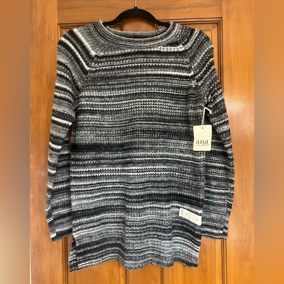 Striped sweater - Picture 2 of 8